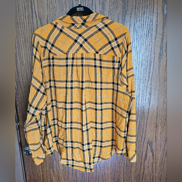 NWT Torrid Lizzie Flannel Size 1X - Picture 7 of 7